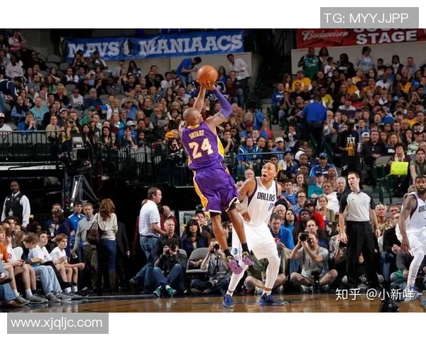 足球明星招牌进球技巧解析助你成为球场焦点